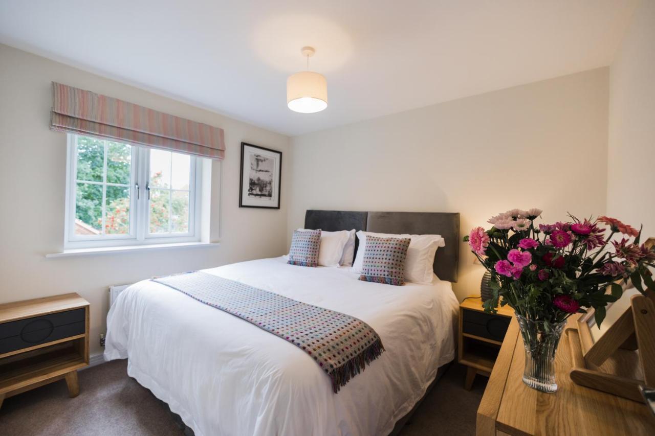 College Court Villa Bedale Exterior photo
